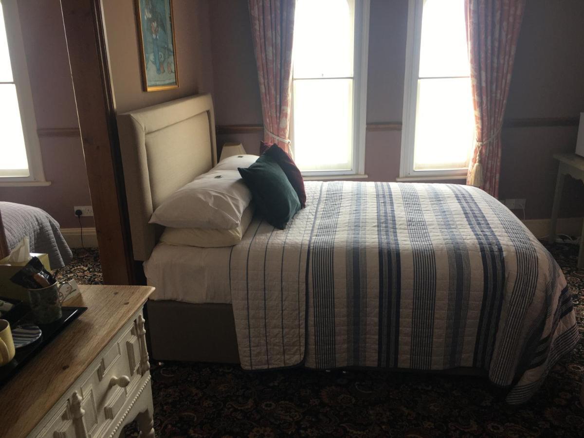 월턴 온 더 네이즈 Regency House B&B 외부 사진