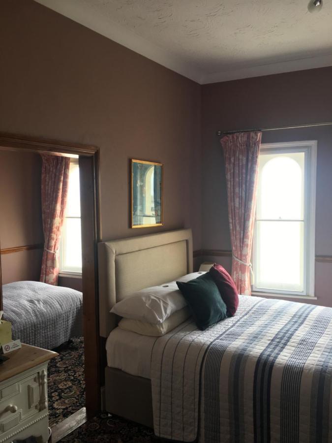 월턴 온 더 네이즈 Regency House B&B 외부 사진